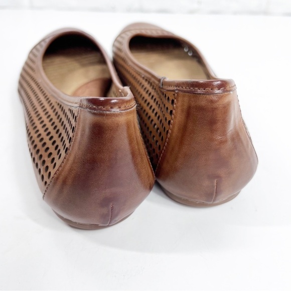 SOFTWALK Napa Brown Ballet Comfort Flats with cut out design Size 12 N - Picture 2 of 8